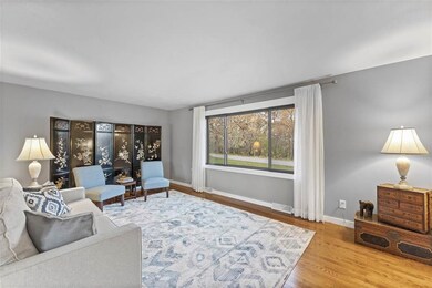 4949 Highwood Cir, Middleton, WI 53562 - photo 4