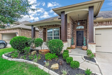 304 Kendall Crest Dr, Alvin, TX 77511 - photo 2