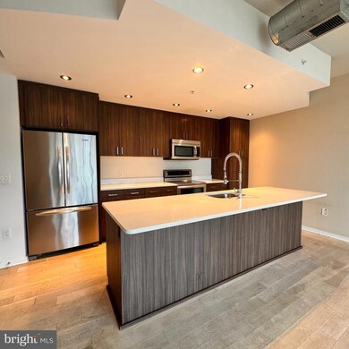 Arc 3409 unit 306, Arlington, VA 22201 - photo 3