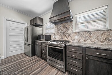 9223 R A Young Jr Dr, Barling, AR 72923 - photo 7