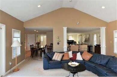 250 Crawford St, Northborough, MA 01532 - photo 5