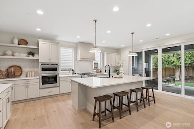 Plenty of Room for Entertaining