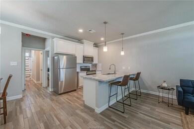 404 Poplar St unit A, College Station, TX 77840 - photo 7