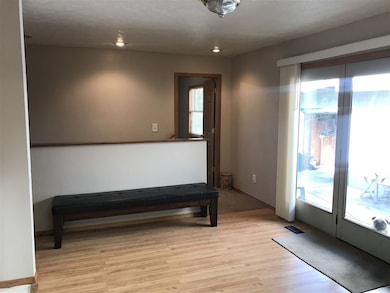 745 W Happy Hollow Rd, Janesville, WI 53546 - photo 4