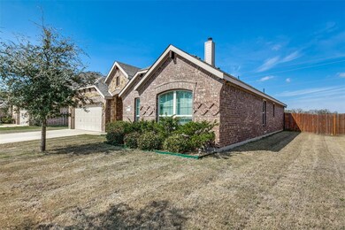 1164 Sapphire Ln, Joshua, TX 76058 - photo 2