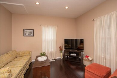 1705 E 12th St, Des Moines, IA 50316 - photo 2