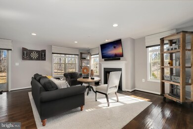 6681 Bartrams Forest Ln, Haymarket, VA 20169 - photo 5