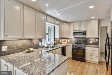 4912 Andrea Ave, Annandale, VA 22003 - photo 4