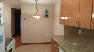 Eat-in Kitchen