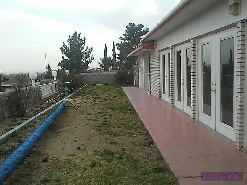 1508 Vista de Oro Dr, El Paso, TX 79935 - photo 3