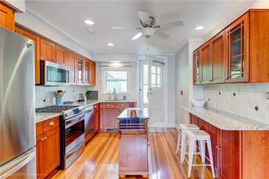 32 Catherine St unit B, Newport, RI 02840 - photo 5
