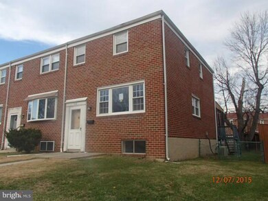 940 Circle Dr, Halethorpe, MD 21227 - photo 2