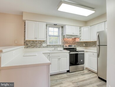 218 Heaton Ct, Purcellville, VA 20132 - photo 3