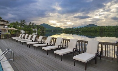 Pool_View
