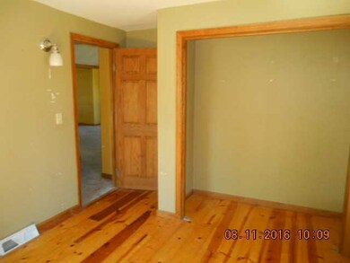 23227 W Edgefield Rd, Genoa, OH 43430 - photo 5