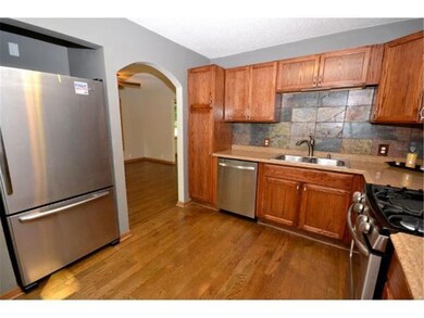 This sleek and modern kitchen is a tremendous valu