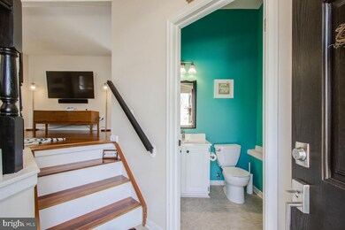 6334 Mary Todd Ln, Centreville, VA 20121 - photo 3