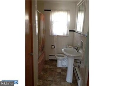 113 S Main St, Quakertown, PA 18951 - photo 5