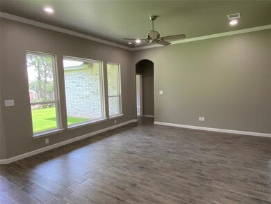 612 Sovereign Dr, Granbury, TX 76049 - photo 3