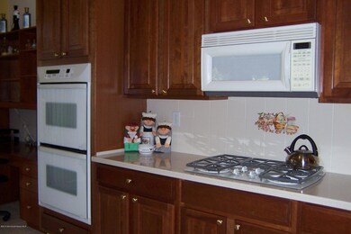 25 Milton Dr, Manchester, NJ 08759 - photo 6