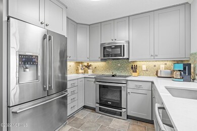 2503 Ft MacOn Rd W unit 302a, Atlantic Beach, NC 28512 - photo 6