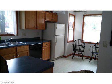 Could put small table in alcove if desired