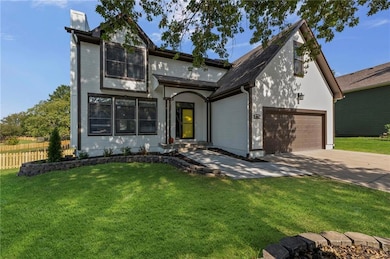 1508 Bridlewood Ln, Raymore, MO 64083 - photo 2