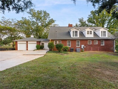 1429 E Calhoun St, Anderson, SC 29621 - photo 2