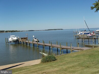 291 Pearson Dr, Colonial Beach, VA 22443 - photo 2