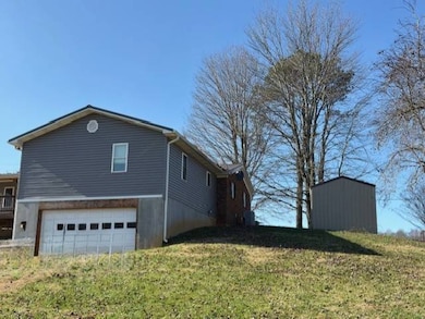 3000 Duvall Valley Rd, Albany, KY 42602 - photo 4