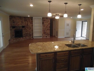 2105 Vicki Dr, Birmingham, AL 35235 - photo 7