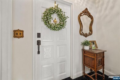 22 Acorn Rd, Secaucus, NJ 07094 - photo 5