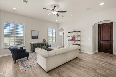 385 Hector Porras Dr, El Paso, TX 79928 - photo 7