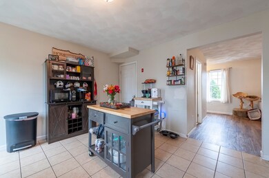 40 Carpenter St unit L, Cumberland, RI 02864 - photo 4