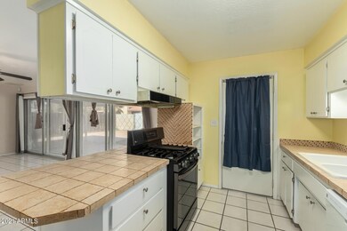 4012 W Puget Ave, Phoenix, AZ 85051 - photo 6