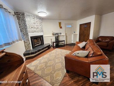 4203 Hayes St unit 2, Anchorage, AK 99503 - photo 4