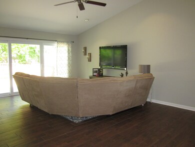 1251 Yosemite Pkwy, Algonquin, IL 60102 - photo 4