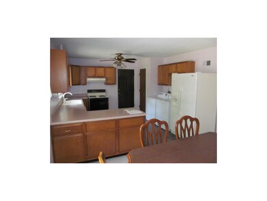 6024 Hauser Dr, Shawnee, KS 66216 - photo 5