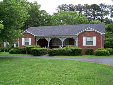 907 Mcarthur St, Manchester, TN 37355 - photo 3