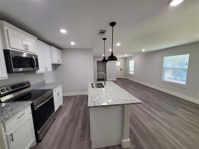 616 S 4th St, Bonham, TX 75418 - photo 2