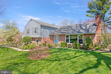 64 N Forge Manor Dr, Phoenixville, PA 19460 - photo 2