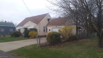 2239 22nd St NE, Canton, OH 44705 - photo 2