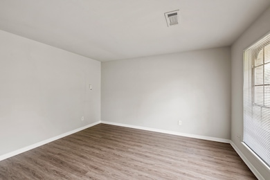 7718 Boggess Rd, Houston, TX 77016 - photo 5