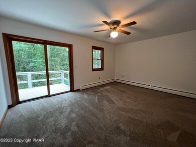 232 Chipperfield Dr, Effort, PA 18330 - photo 4