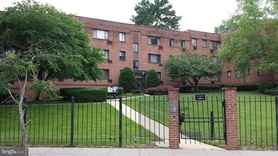 4715 1st St SW unit 303, Washington, DC 20032 - photo 3