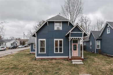 198 W Adams St, Franklin, IN 46131 - photo 2