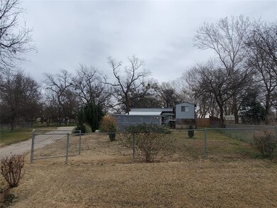 7113 Chippewa Trail, Weatherford, TX 76087 - photo 3