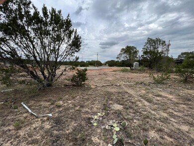 2208 Woodview Trail, Granbury, TX 76048 - photo 2