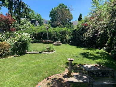 17 Bull St unit 1, Newport, RI 02840 - photo 3