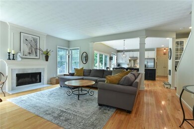 121 Fieldstone Ln, Saunderstown, RI 02874 - photo 7